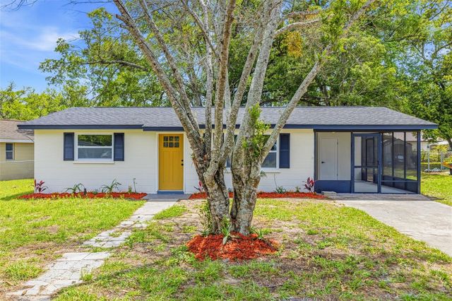39252 HEIGHTS AVENUE, Zephyrhills, FL 33542