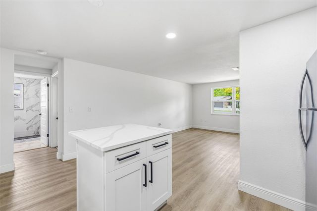 39252 HEIGHTS AVENUE, Zephyrhills, FL 33542