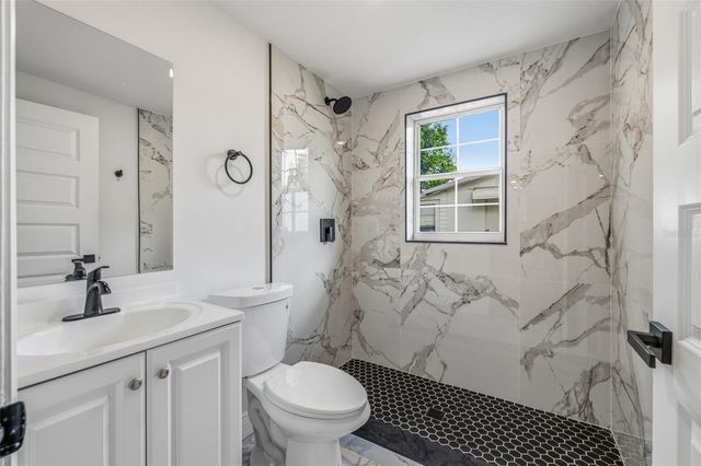 39252 HEIGHTS AVENUE, Zephyrhills, FL 33542