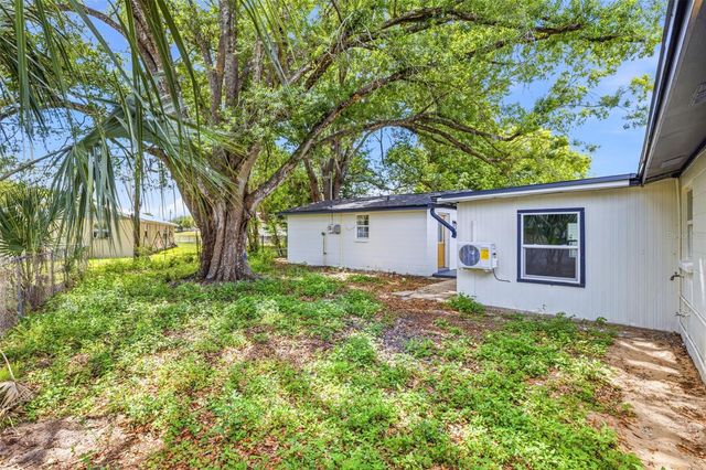 39252 HEIGHTS AVENUE, Zephyrhills, FL 33542