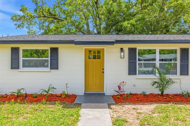 39252 HEIGHTS AVENUE, Zephyrhills, FL 33542
