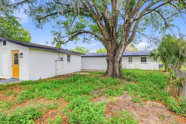 39252 HEIGHTS AVENUE, Zephyrhills, FL 33542