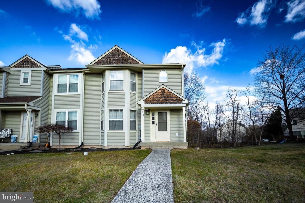 322 KENT LN, Perkasie, PA 18944