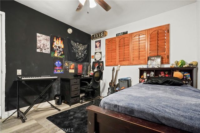 21219 Roscoe, Canoga Park, CA 91304