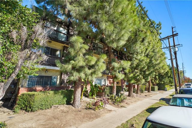 21219 Roscoe, Canoga Park, CA 91304
