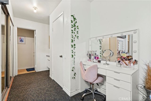 21219 Roscoe, Canoga Park, CA 91304