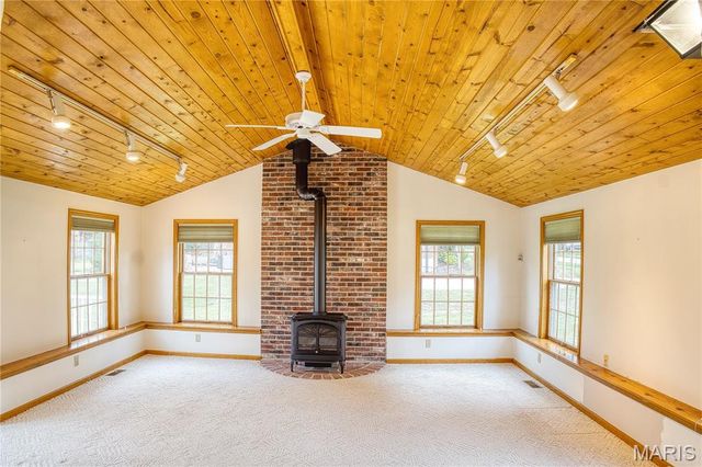 9402 Pine Avenue, Brentwood, MO 63144