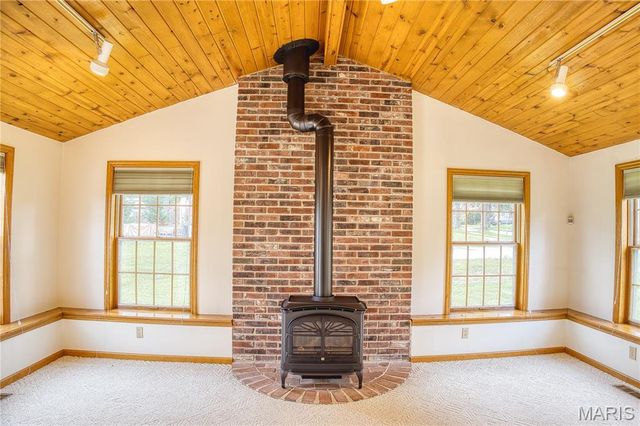 9402 Pine Avenue, Brentwood, MO 63144