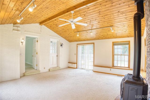 9402 Pine Avenue, Brentwood, MO 63144