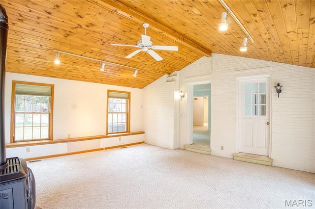 9402 Pine Avenue, Brentwood, MO 63144