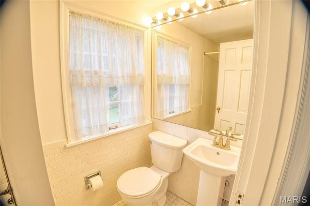 9402 Pine Avenue, Brentwood, MO 63144