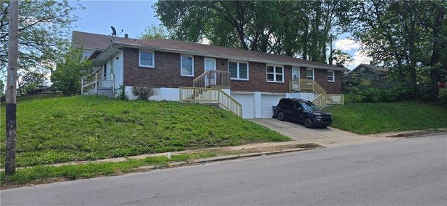 1301-1303 Topping Avenue, Kansas City, MO 64126