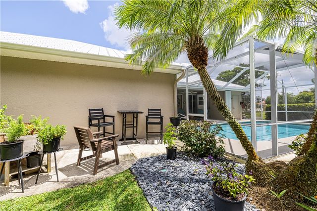 3315 65th Avenue, Vero Beach, FL 32966