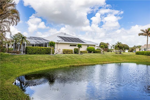 3315 65th Avenue, Vero Beach, FL 32966