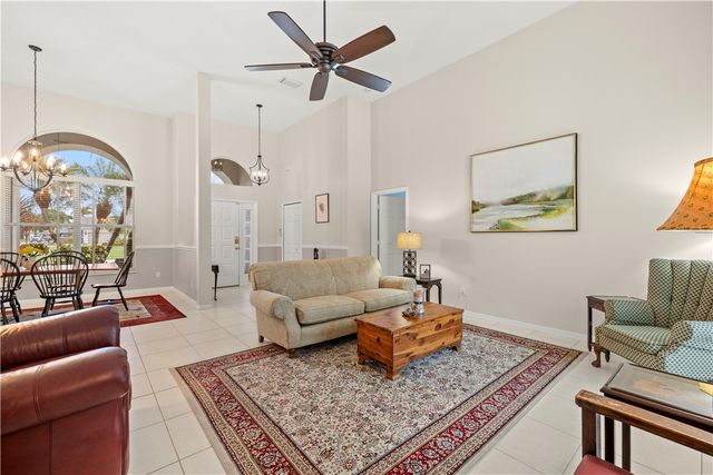 3315 65th Avenue, Vero Beach, FL 32966