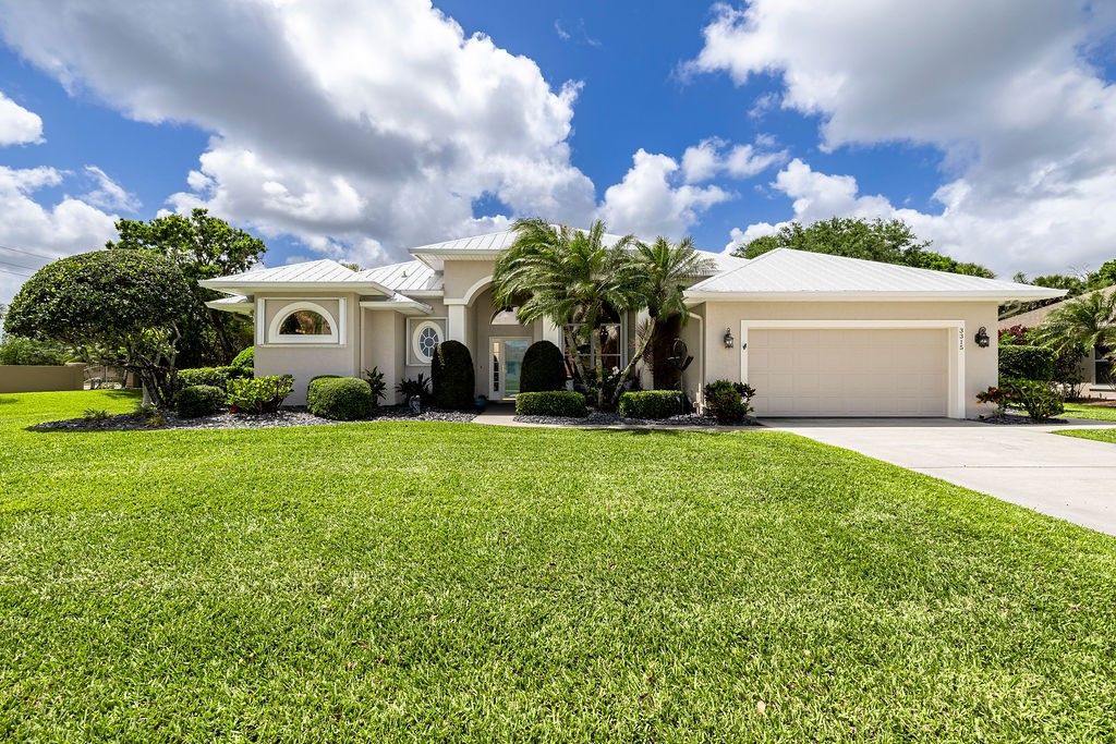 3315 65th Avenue, Vero Beach, FL 32966