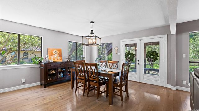 9514 Goldenrod, Garden Ridge, TX 78266