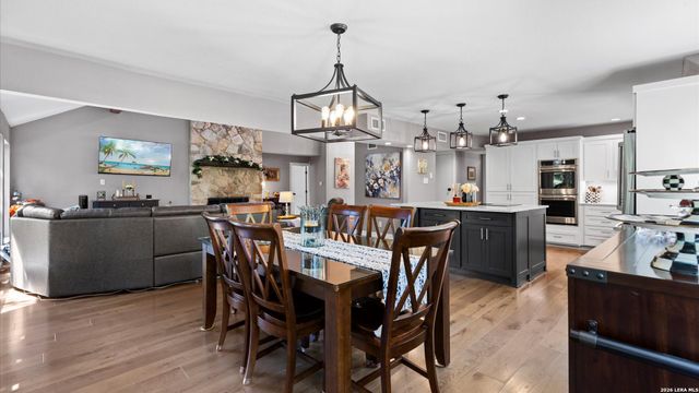 9514 Goldenrod, Garden Ridge, TX 78266