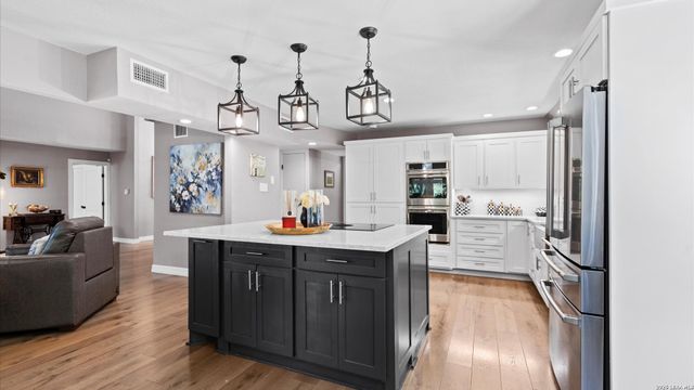 9514 Goldenrod, Garden Ridge, TX 78266