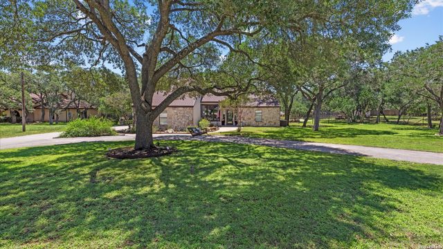 9514 Goldenrod, Garden Ridge, TX 78266