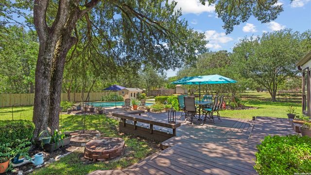 9514 Goldenrod, Garden Ridge, TX 78266
