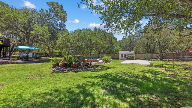 9514 Goldenrod, Garden Ridge, TX 78266