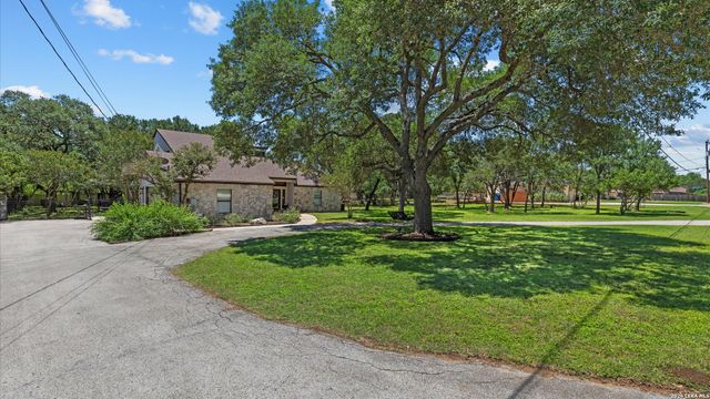 9514 Goldenrod, Garden Ridge, TX 78266