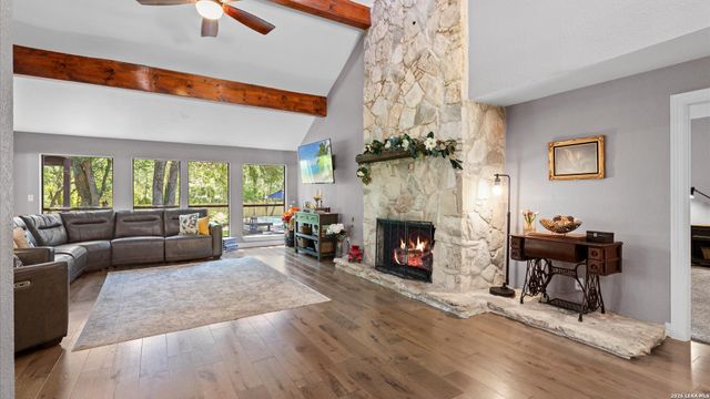 9514 Goldenrod, Garden Ridge, TX 78266