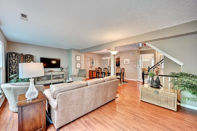 2210 Dominion Drive, Fort Mitchell, KY 41017