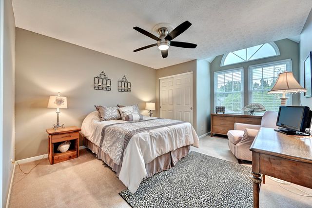 2210 Dominion Drive, Fort Mitchell, KY 41017