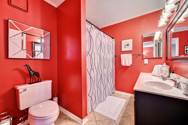 2210 Dominion Drive, Fort Mitchell, KY 41017