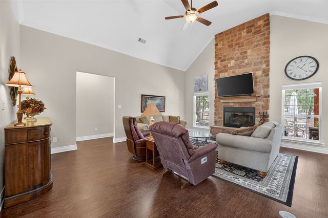 403 Arrowhead Point, Kerens, TX 75144