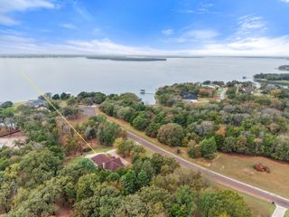 403 Arrowhead Point, Kerens, TX 75144
