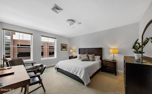 38 High Rock Avenue APT 4A, Saratoga Springs, Inside, NY 12866