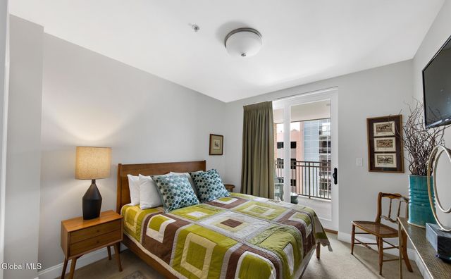 38 High Rock Avenue APT 4A, Saratoga Springs, Inside, NY 12866