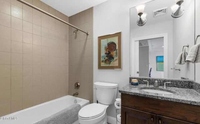 38 High Rock Avenue APT 4A, Saratoga Springs, Inside, NY 12866