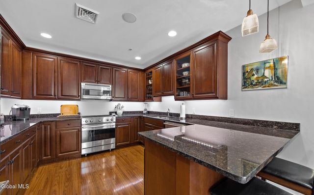 38 High Rock Avenue APT 4A, Saratoga Springs, Inside, NY 12866