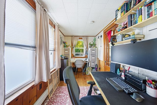 3 Corinne Pkwy, Middleboro, MA 02346