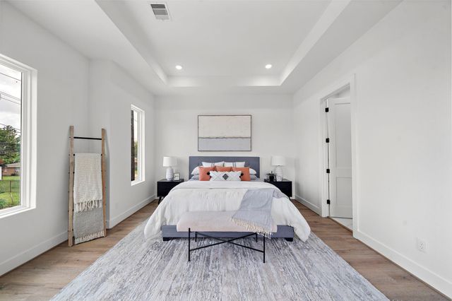 406 E 33rd Street, Houston, TX 77018