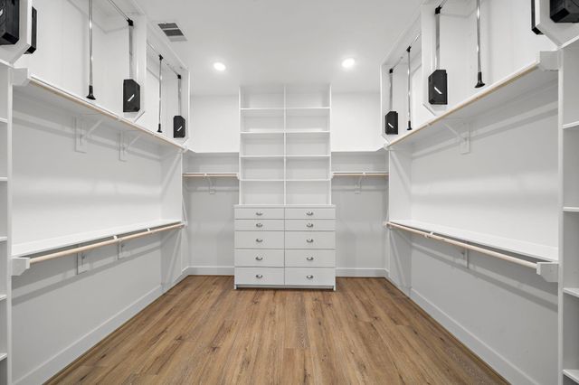 406 E 33rd Street, Houston, TX 77018