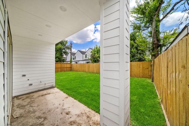 406 E 33rd Street, Houston, TX 77018