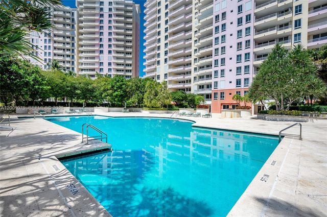 789 Crandon Blvd 502, Key Biscayne, FL 33149