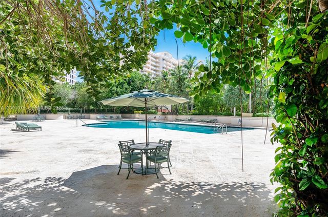 789 Crandon Blvd 502, Key Biscayne, FL 33149