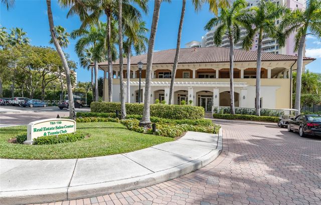 789 Crandon Blvd 502, Key Biscayne, FL 33149