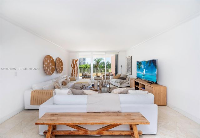 789 Crandon Blvd 502, Key Biscayne, FL 33149