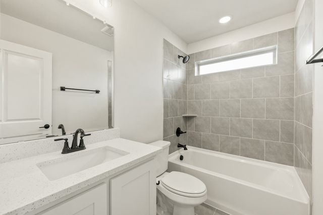 2032 Picnic Creek, Desoto, TX 75115