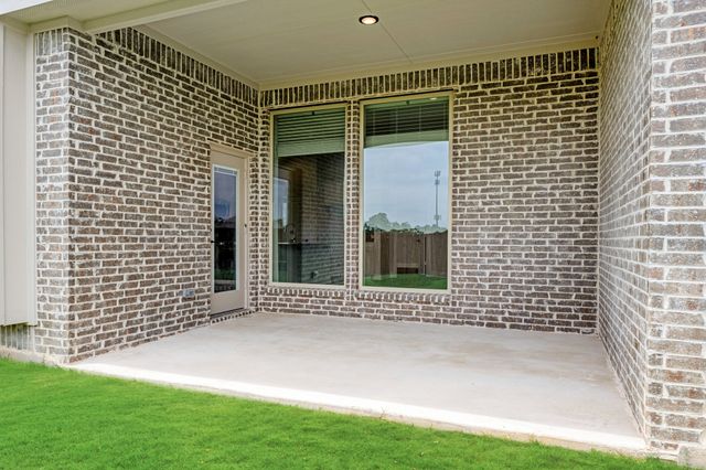 2032 Picnic Creek, Desoto, TX 75115