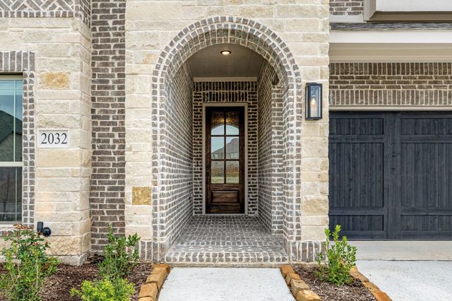 2032 Picnic Creek, Desoto, TX 75115