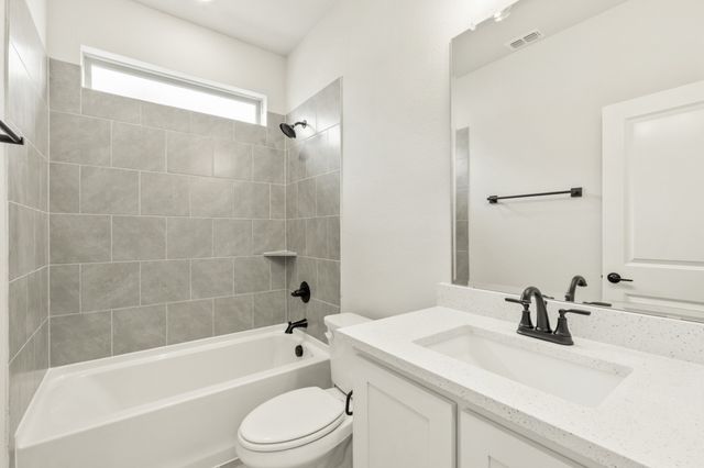 2032 Picnic Creek, Desoto, TX 75115