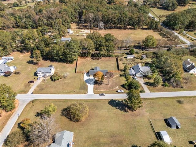 2001 Raymonds Drive, Loganville, GA 30052